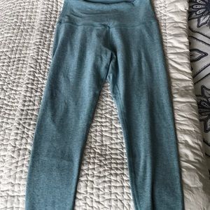 Beyond Yoga High Waist Capri (27”) large